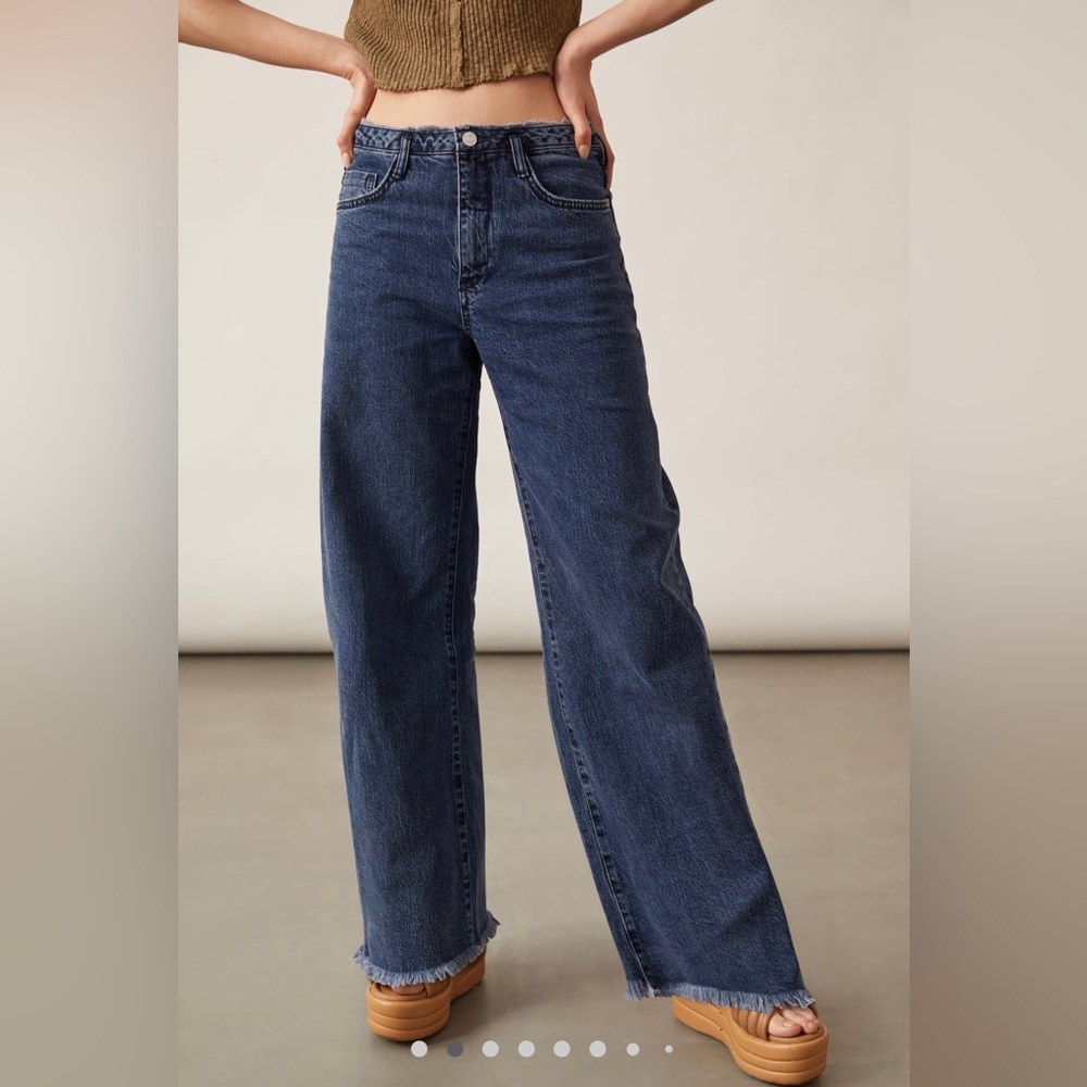 Pilcro the Bow wide legged jeans